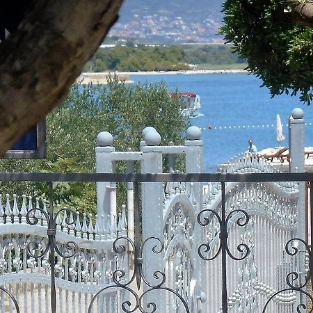 Apartments Bresan Trogir Exterior photo